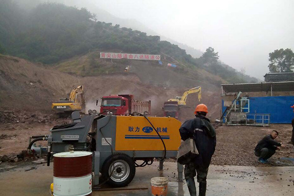 恭贺河南耿力湿喷机承建青尖山隧道